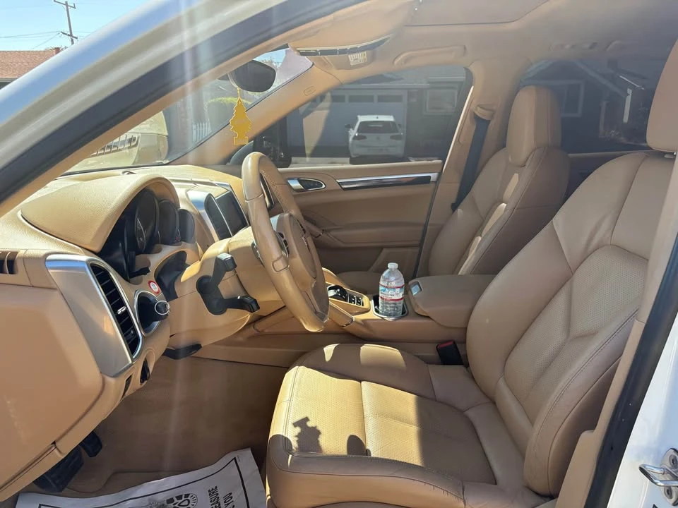 2012 Porsche 958 Cayenne - Image 7 of 12