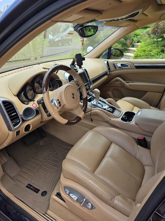 2012 Porsche 958 Cayenne - Image 6 of 6