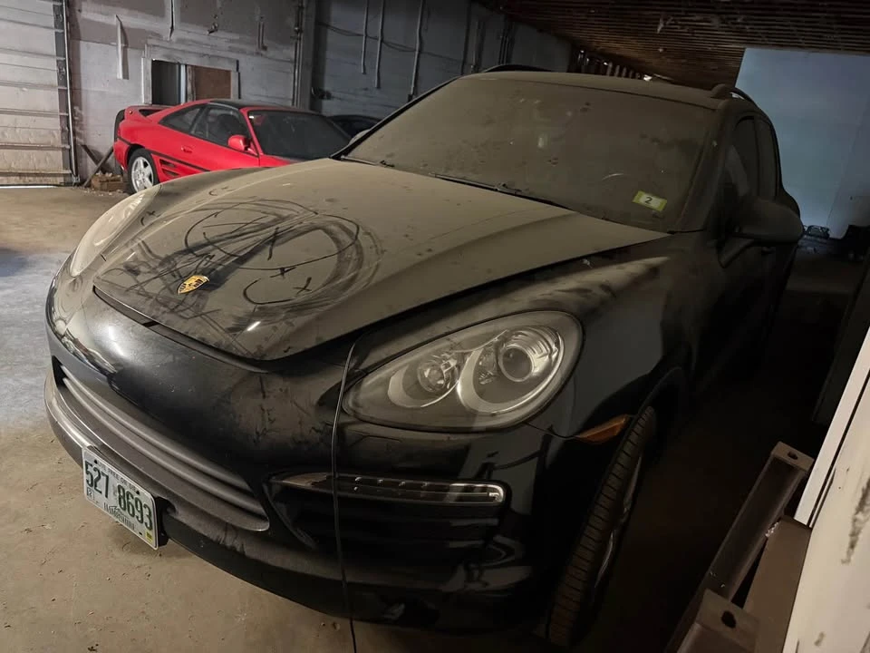 2012 Porsche 958 Cayenne - Image 2 of 4