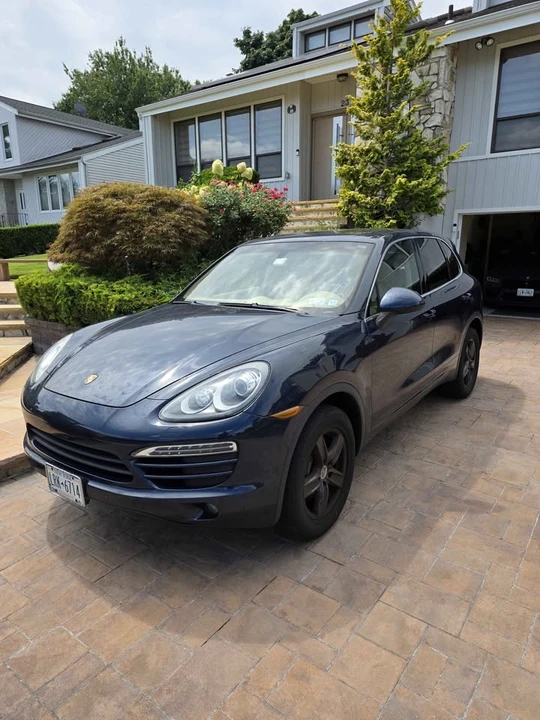 2012 Porsche 958 Cayenne - Image 2 of 6