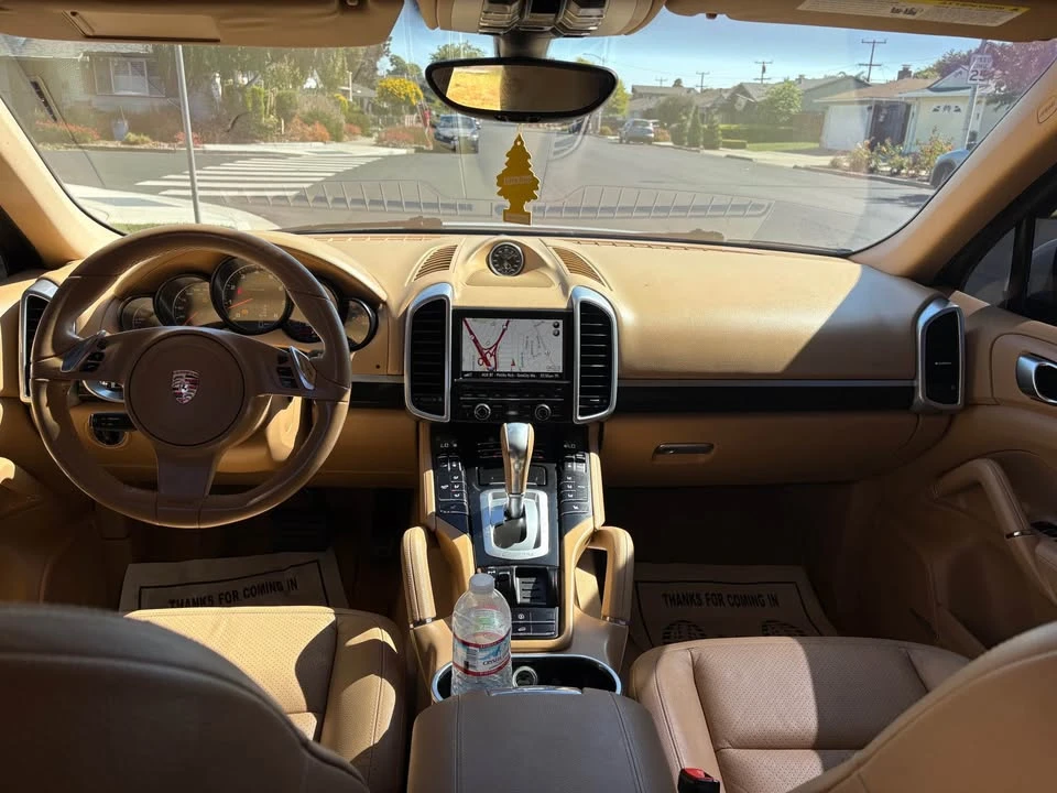 2012 Porsche 958 Cayenne - Image 8 of 12