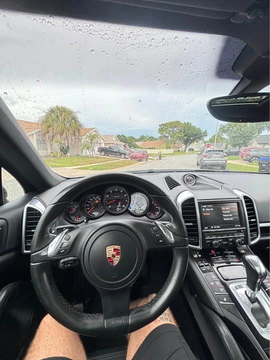 2012 Porsche 958 Cayenne - Image 14 of 16