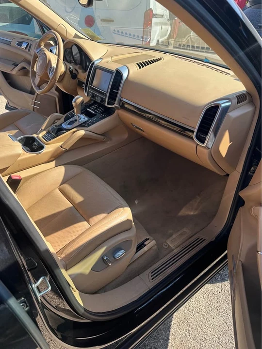 2012 Porsche 958 Cayenne - Image 19 of 20