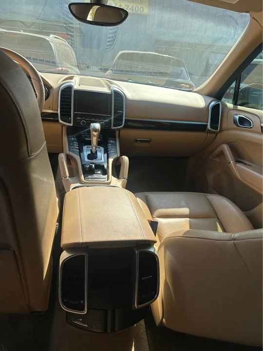 2012 Porsche 958 Cayenne - Image 15 of 20