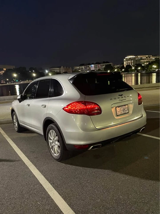 2012 Porsche 958 Cayenne - Image 13 of 20