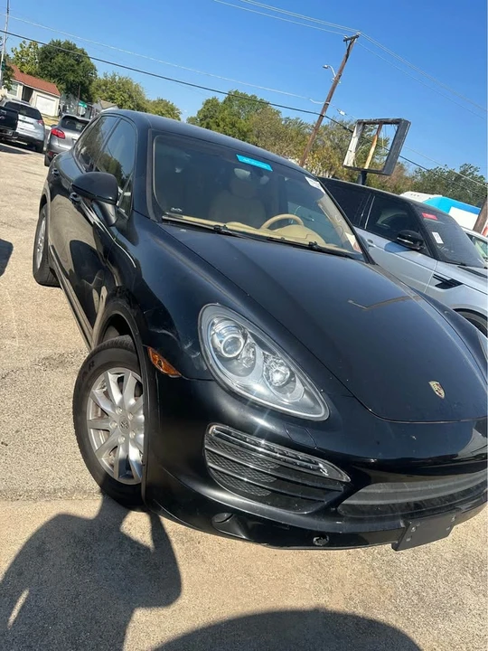 2012 Porsche 958 Cayenne - Image 2 of 20