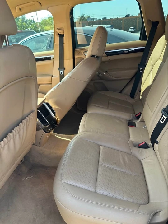 2012 Porsche 958 Cayenne - Image 16 of 20