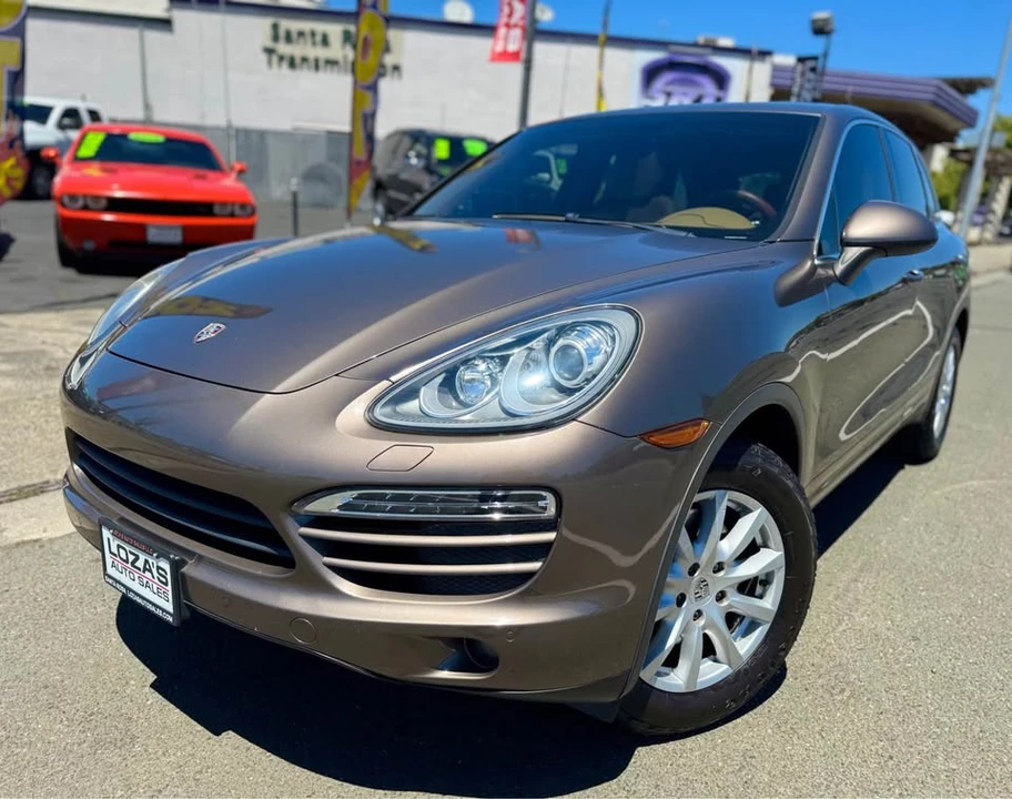 2012 Porsche 958 Cayenne - Image 2 of 10