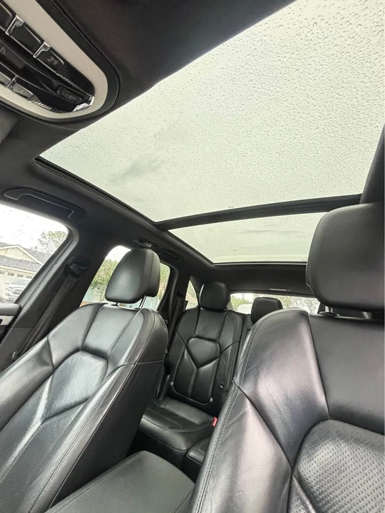 2012 Porsche 958 Cayenne - Image 15 of 16