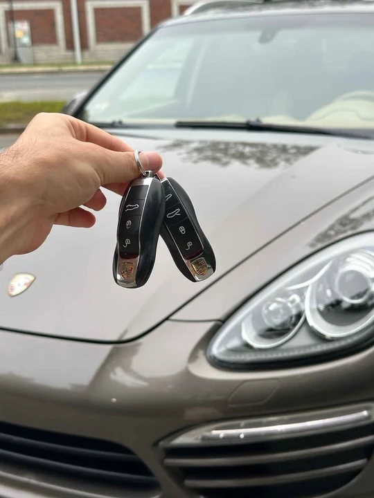 2012 Porsche 958 Cayenne - Image 11 of 16
