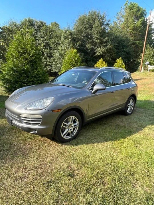 2012 Porsche 958 Cayenne - Image 2 of 15