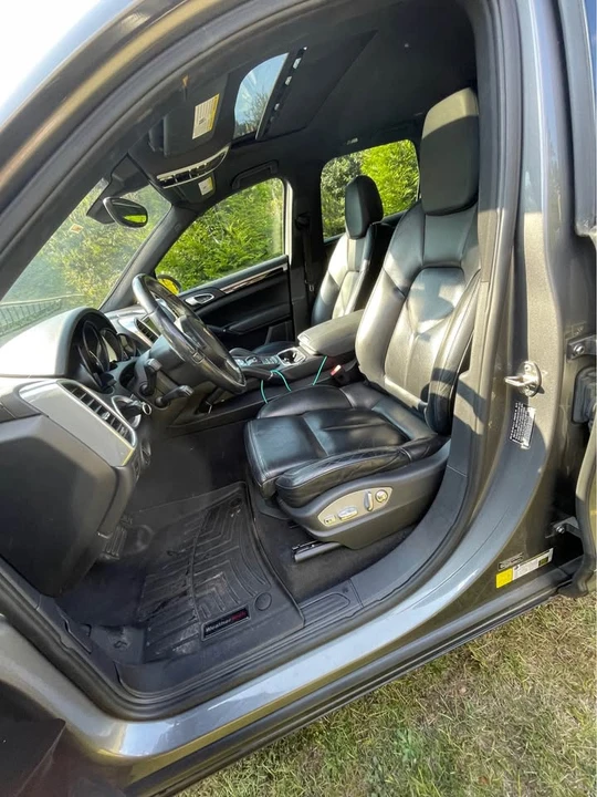 2012 Porsche 958 Cayenne - Image 7 of 15