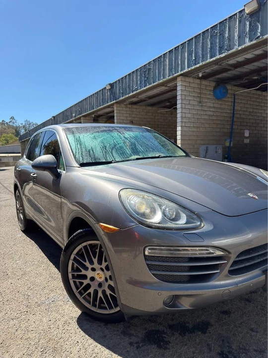 2012 Porsche 958 Cayenne - Image 2 of 9
