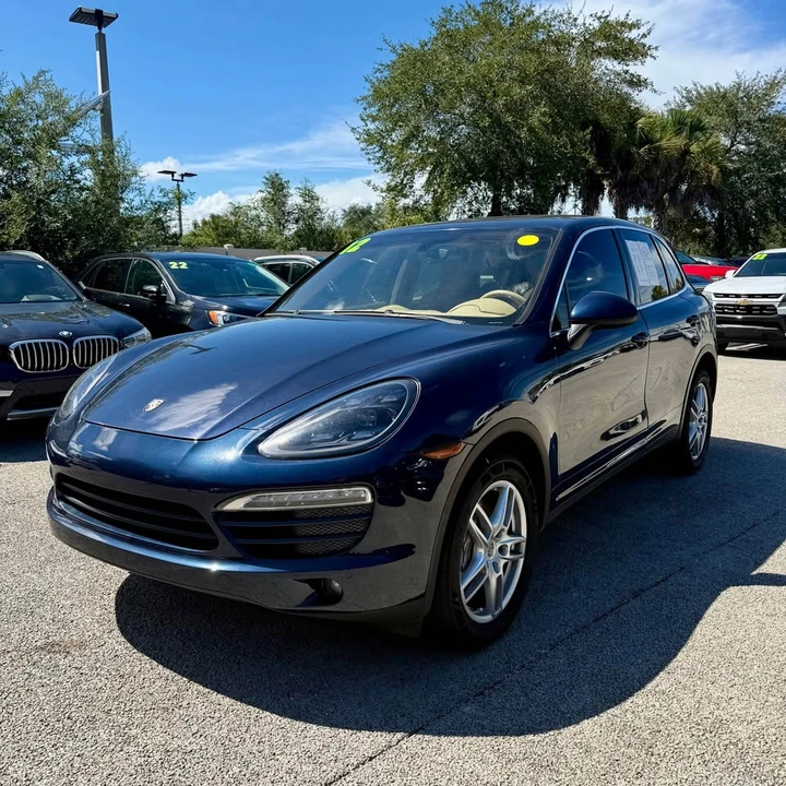 2012 Porsche 958 Cayenne - Image 2 of 11