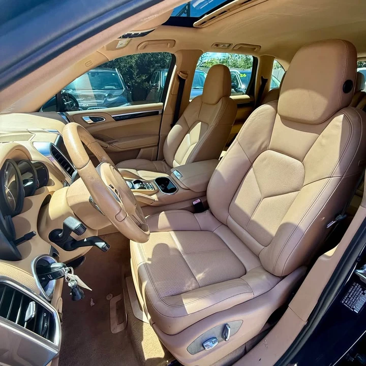 2012 Porsche 958 Cayenne - Image 8 of 11