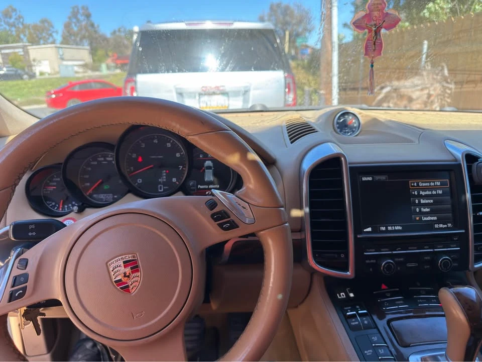2012 Porsche 958 Cayenne - Image 8 of 9