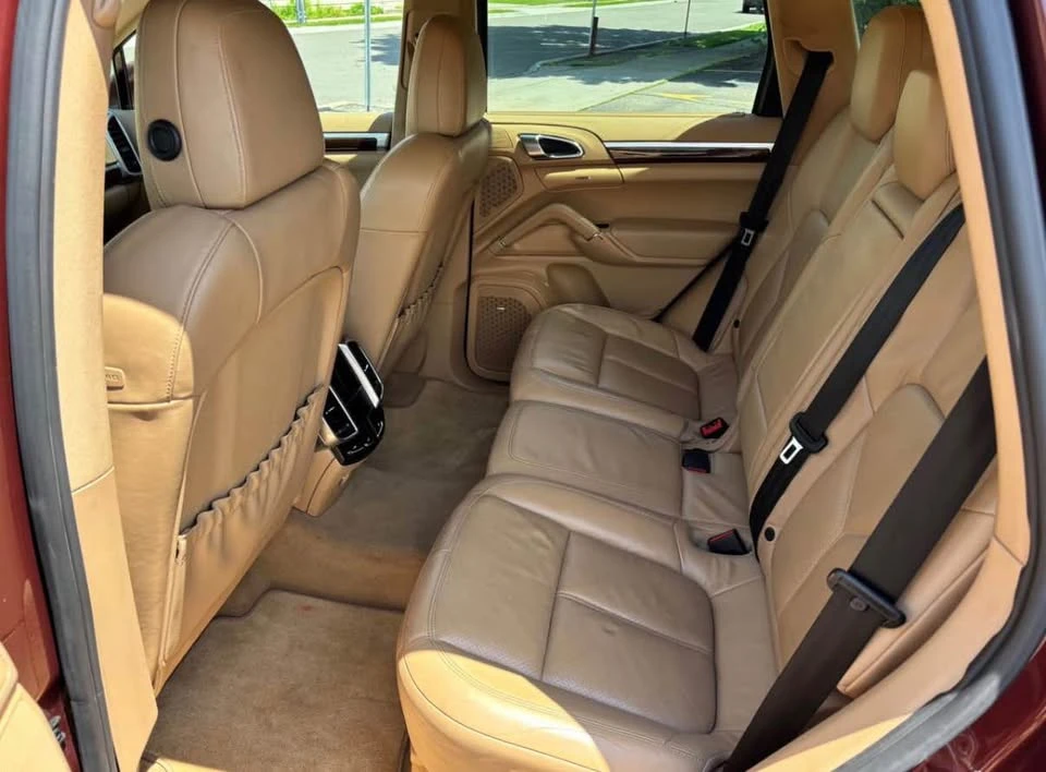 2012 Porsche 958 Cayenne - Image 7 of 16