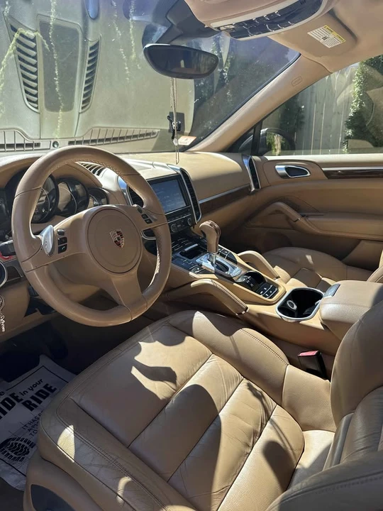 2012 Porsche 958 Cayenne - Image 14 of 16