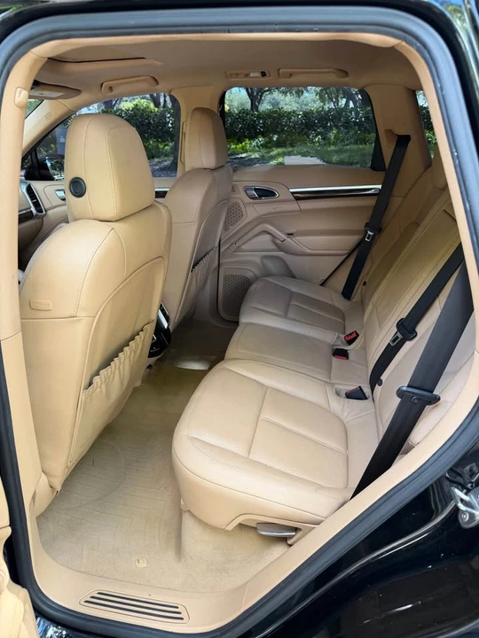 2012 Porsche 958 Cayenne - Image 10 of 18