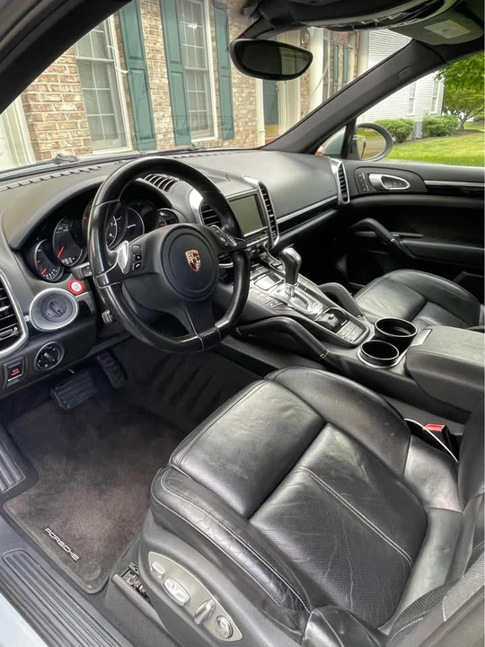 2012 Porsche 958 Cayenne - Image 4 of 20