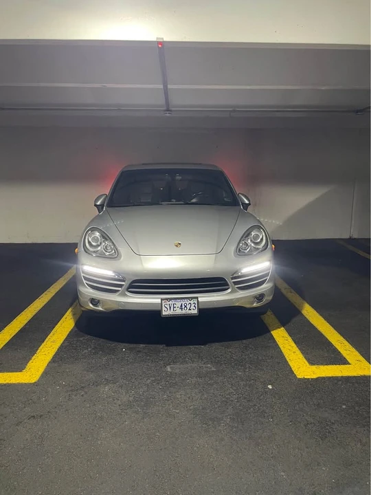 2012 Porsche 958 Cayenne - Image 11 of 20