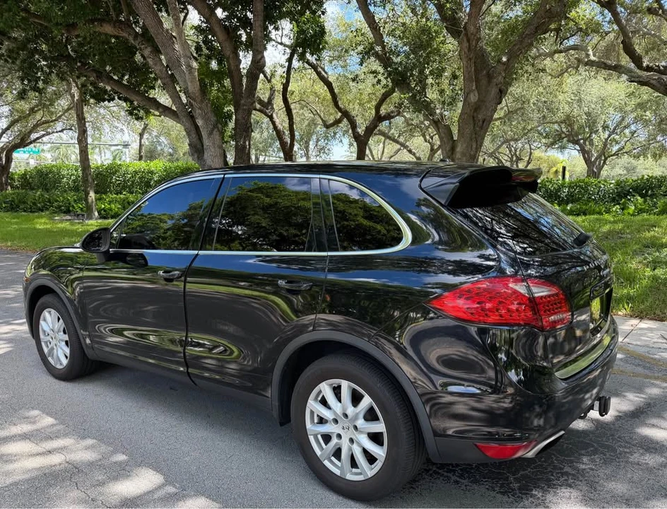 2012 Porsche 958 Cayenne - Image 6 of 18