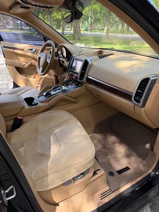 2012 Porsche 958 Cayenne - Image 11 of 18