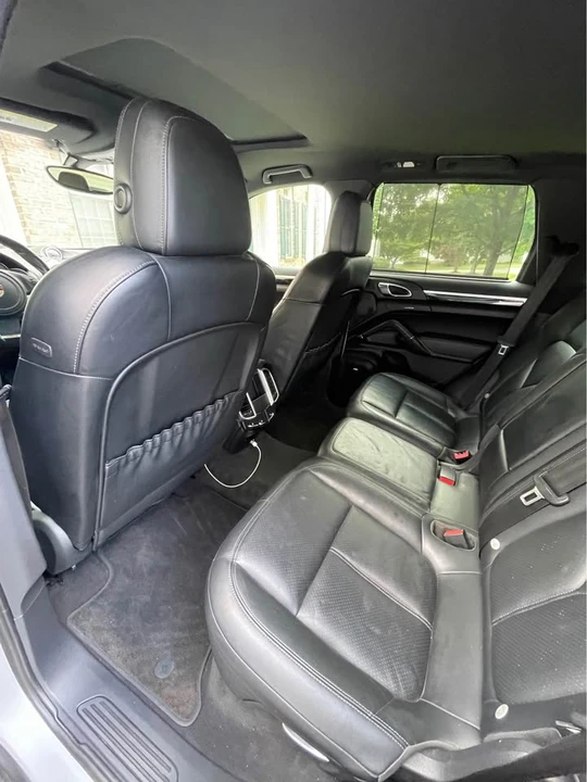 2012 Porsche 958 Cayenne - Image 8 of 20