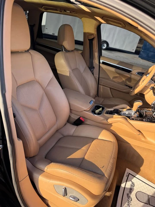 2012 Porsche 958 Cayenne - Image 16 of 20