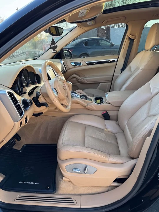 2012 Porsche 958 Cayenne - Image 11 of 20