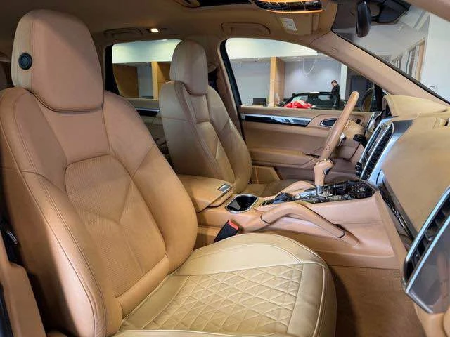 2012 Porsche 958 Cayenne - Image 18 of 20