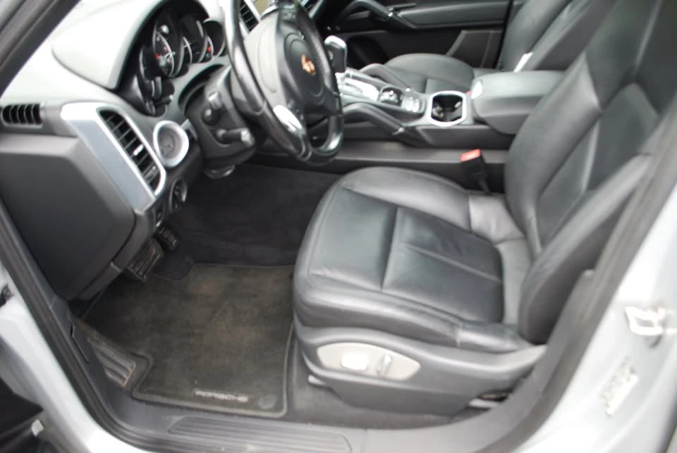 2012 Porsche 958 Cayenne - Image 12 of 20