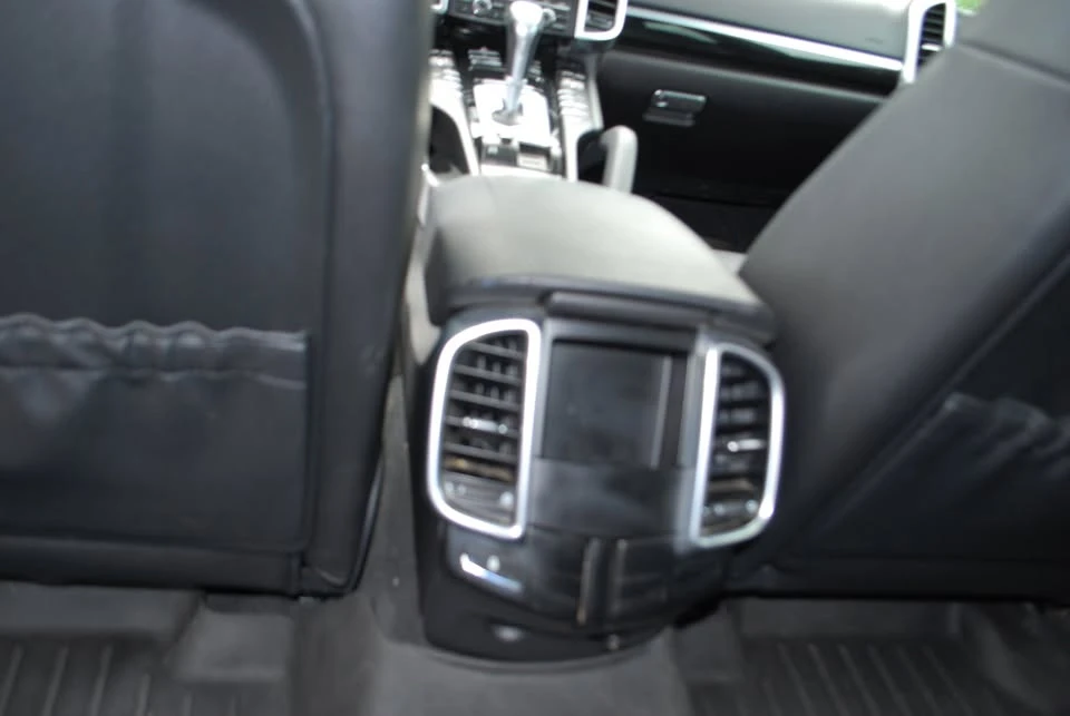 2012 Porsche 958 Cayenne - Image 10 of 20