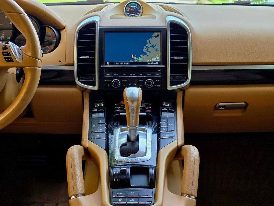 2012 Porsche 958 Cayenne - Image 14 of 21