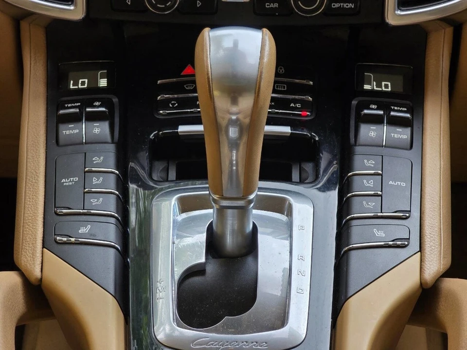 2012 Porsche 958 Cayenne - Image 18 of 21