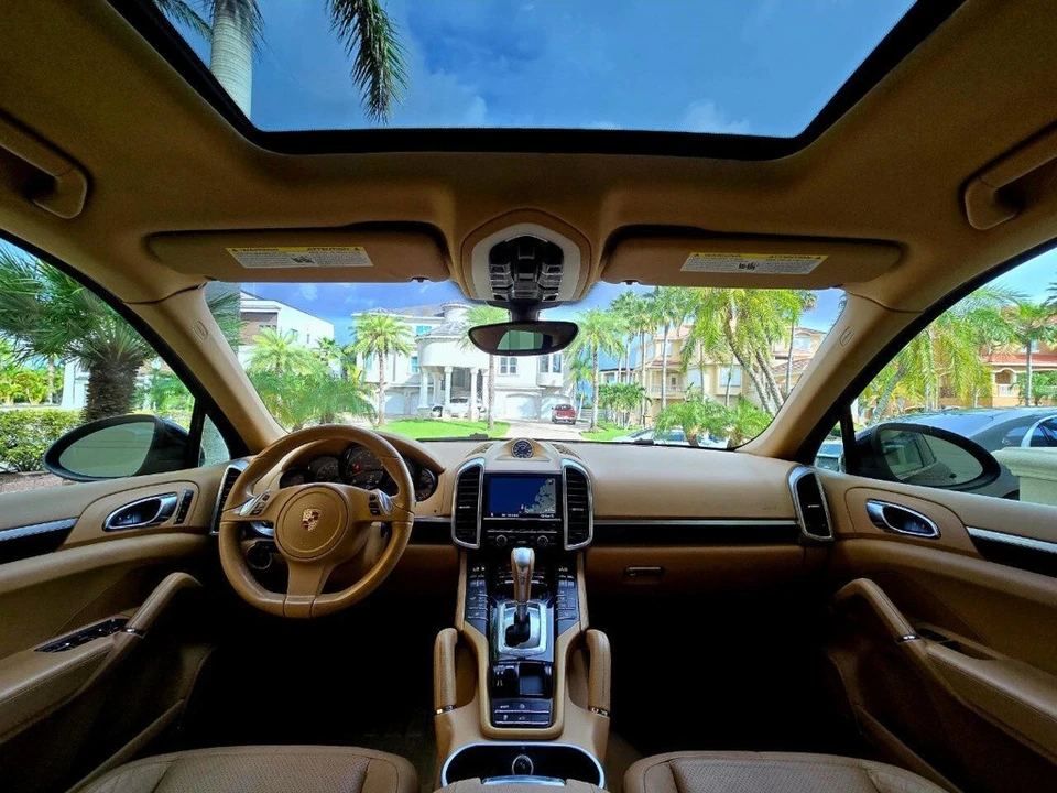 2012 Porsche 958 Cayenne - Image 12 of 21