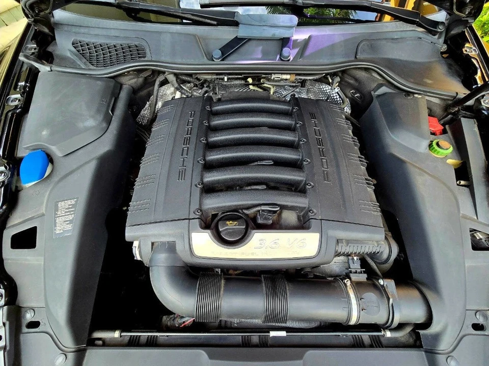 2012 Porsche 958 Cayenne - Image 8 of 21