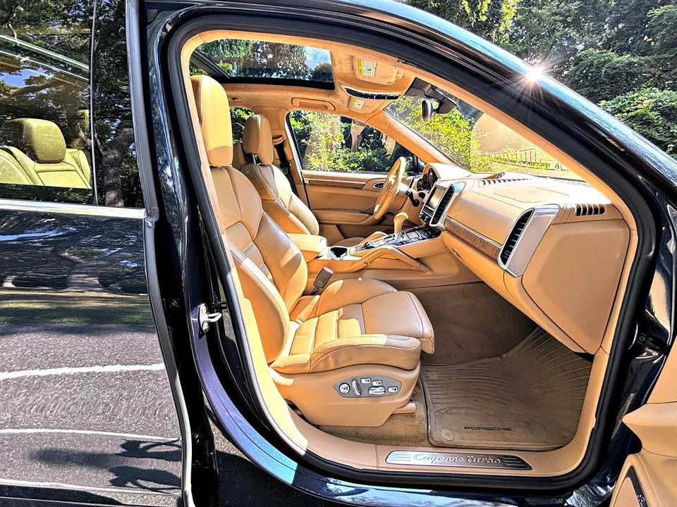 2012 Porsche 958 Cayenne Turbo - Image 16 of 22