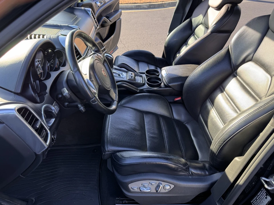 2012 Porsche 958 Cayenne Turbo - Image 20 of 21