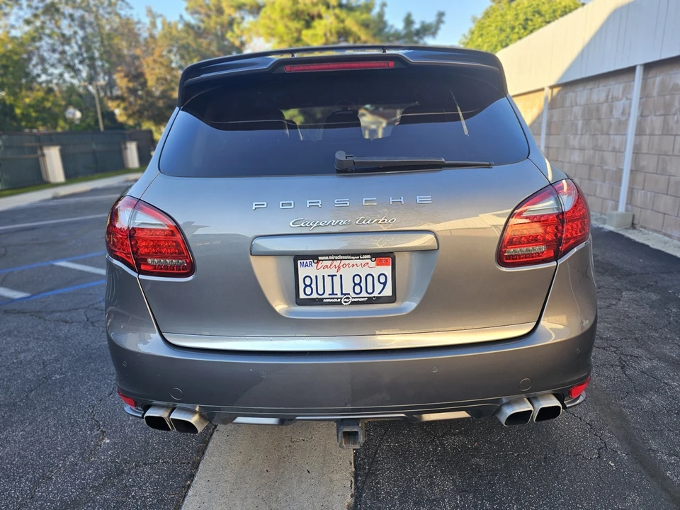 2012 Porsche 958 Cayenne Turbo - Image 12 of 21