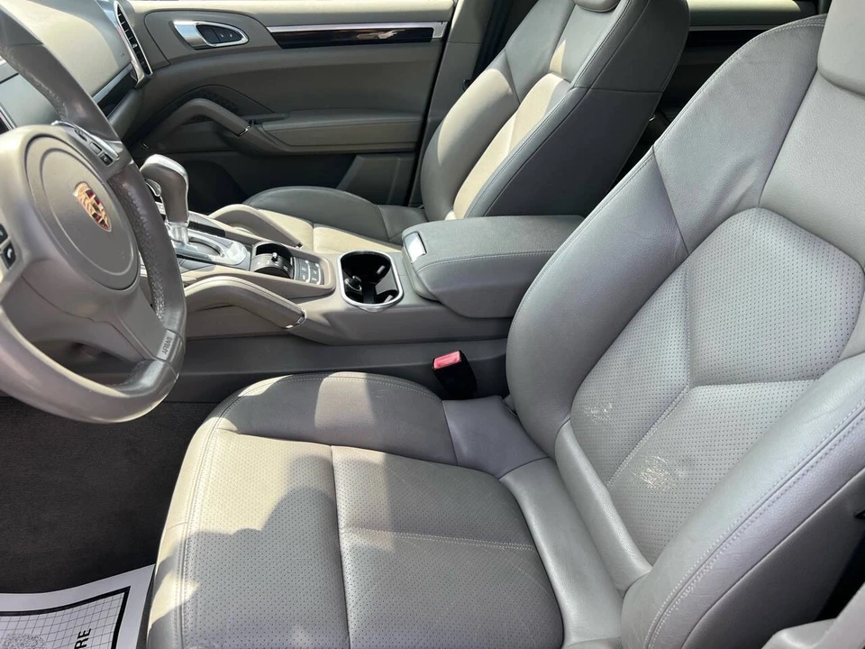 2012 Porsche 958 Cayenne - Image 7 of 17