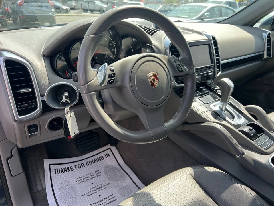 2012 Porsche 958 Cayenne - Image 8 of 17