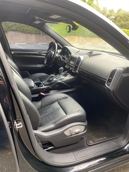 2012 Porsche 958 Cayenne - Image 18 of 20