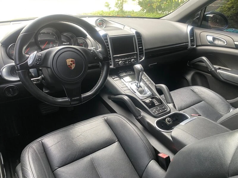 2012 Porsche 958 Cayenne - Image 14 of 20