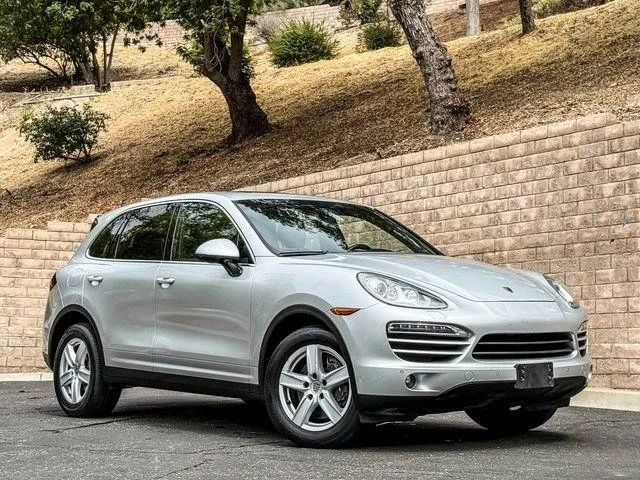 2012 Porsche 958 Cayenne - Image 13 of 20