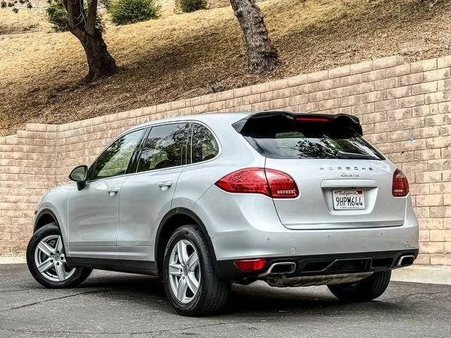 2012 Porsche 958 Cayenne - Image 16 of 20