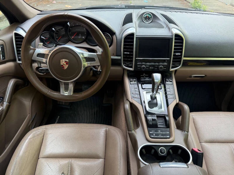 2012 Porsche 958 Cayenne - Image 30 of 31