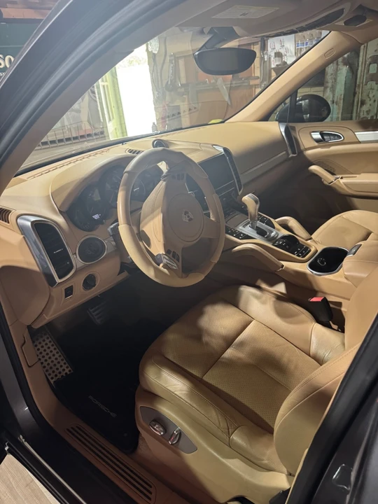 2012 Porsche 958 Cayenne - Image 12 of 26