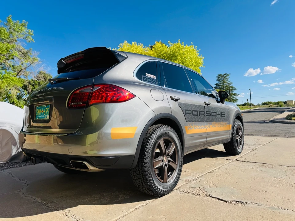 2012 Porsche 958 Cayenne - Image 10 of 26