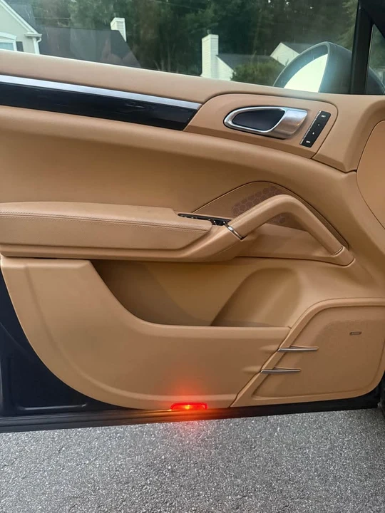 2012 Porsche 958 Cayenne - Image 5 of 14